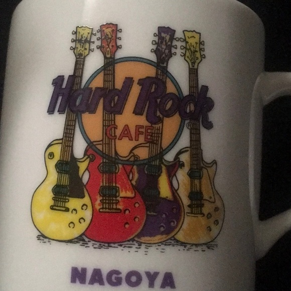 RaRe ! Hard Rock Cafe Nagoya JAPAN mug cup coffee tea petite 3-1/2” tall - Picture 8 of 10
